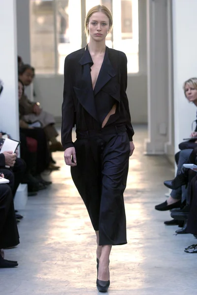 Look 28